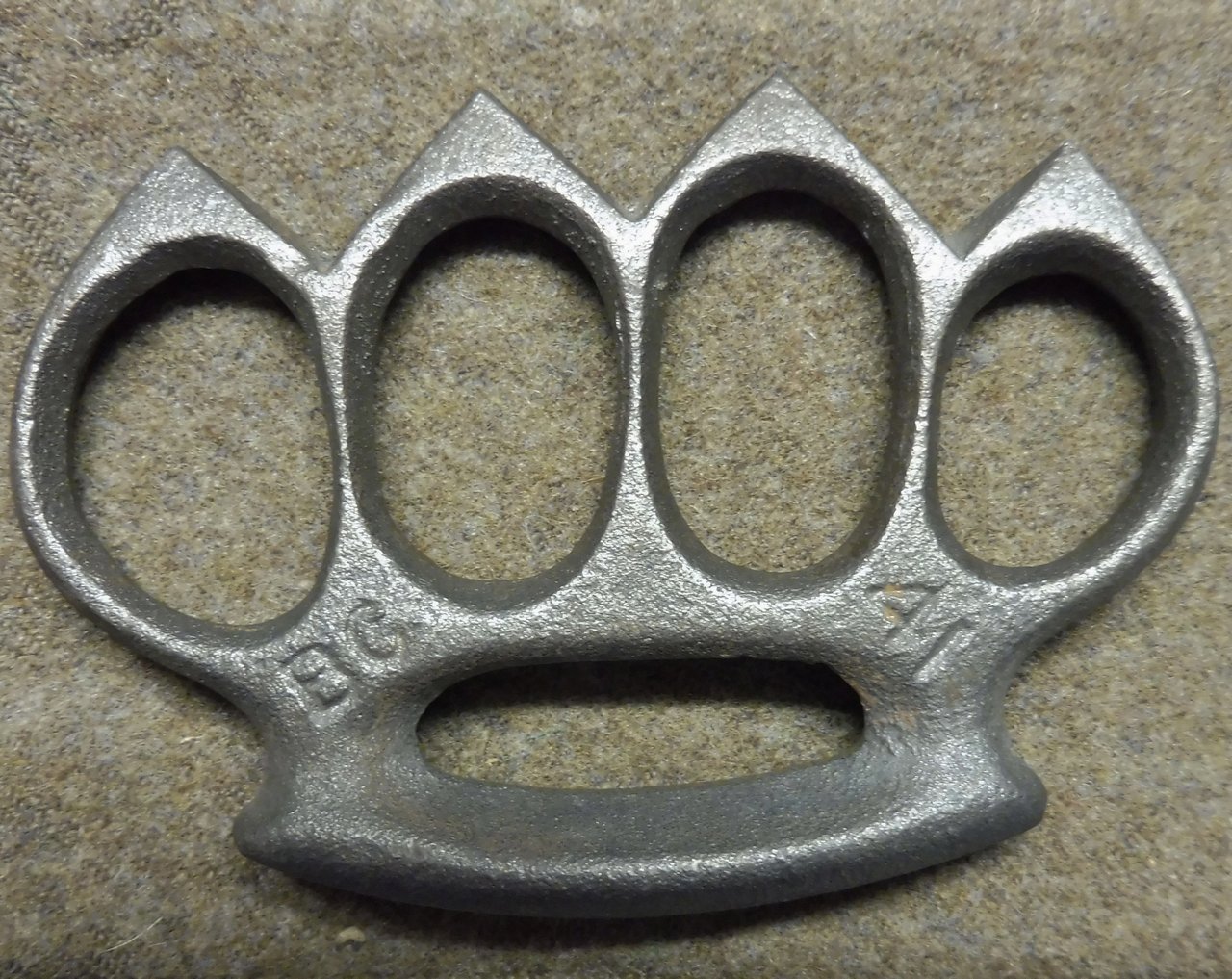 Knuckleduster British Resistance Archive